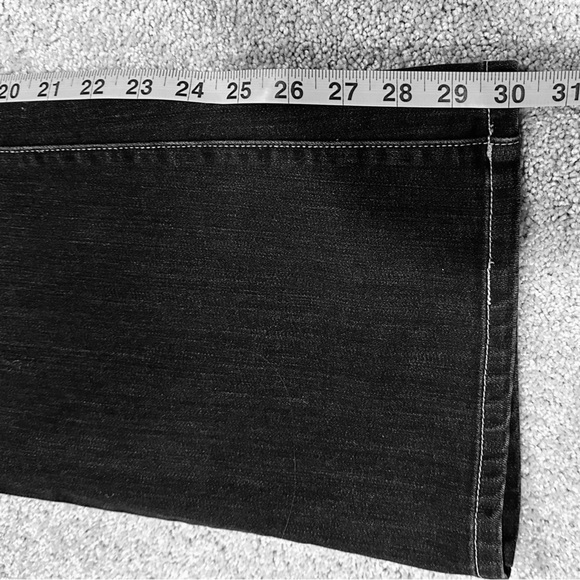 White House Black Market Blanc 12s Jeans - Picture 6 of 8